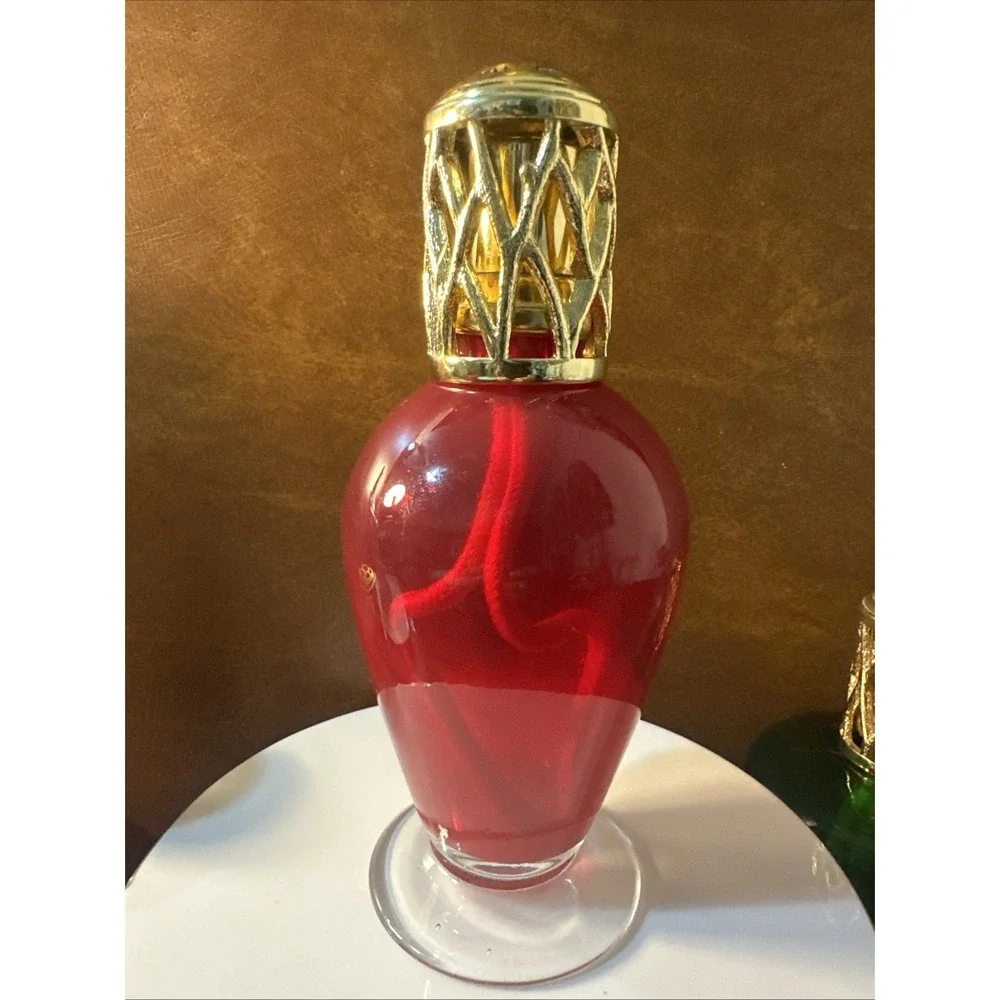 Red Blown Glass Fragrance Lamp with Wick and Gold Tone Lid 8